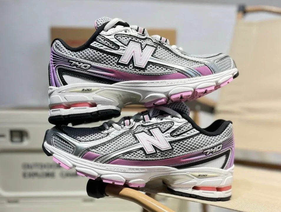 New Balance 740